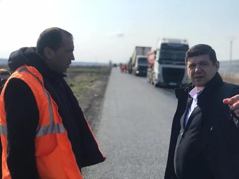 Costel Fotea, președintele CJ Galați: "Continuăm lucrările pe drumurile județene pentru a susține mediul economic gălățean"