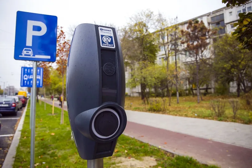 Stații pentru încărcarea mașinilor electrice și hibrid, în Galați