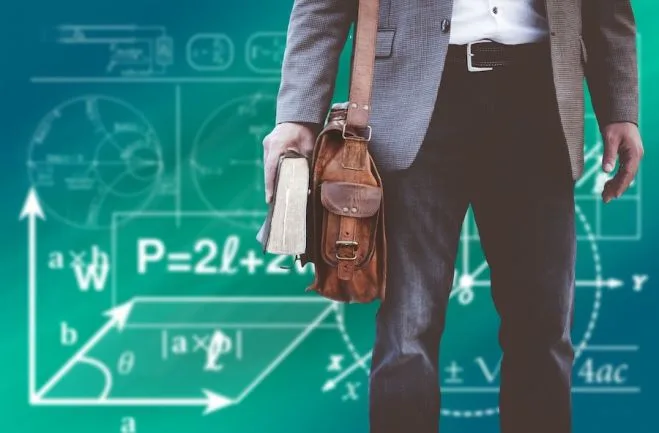 Pentru elevi: resurse de învățare online și predare digitală, teleșcoală, webinarii, tutoriale