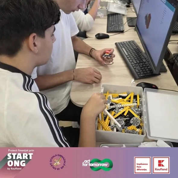 Micii inventatori, idei mari! – Robotică educațională la Școala Gimnazială Nr. 28